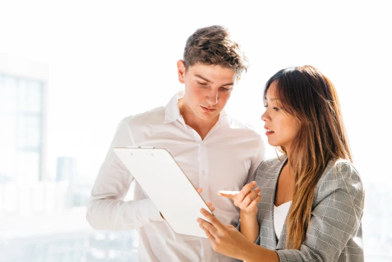 Estudia Administración Pública de las Carreras Advance de Universidad SEK, periodo 2026